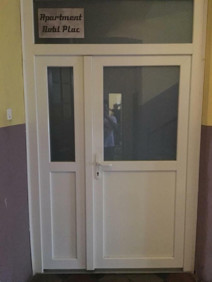 Apartment Nobl Plac Celje Extérieur photo