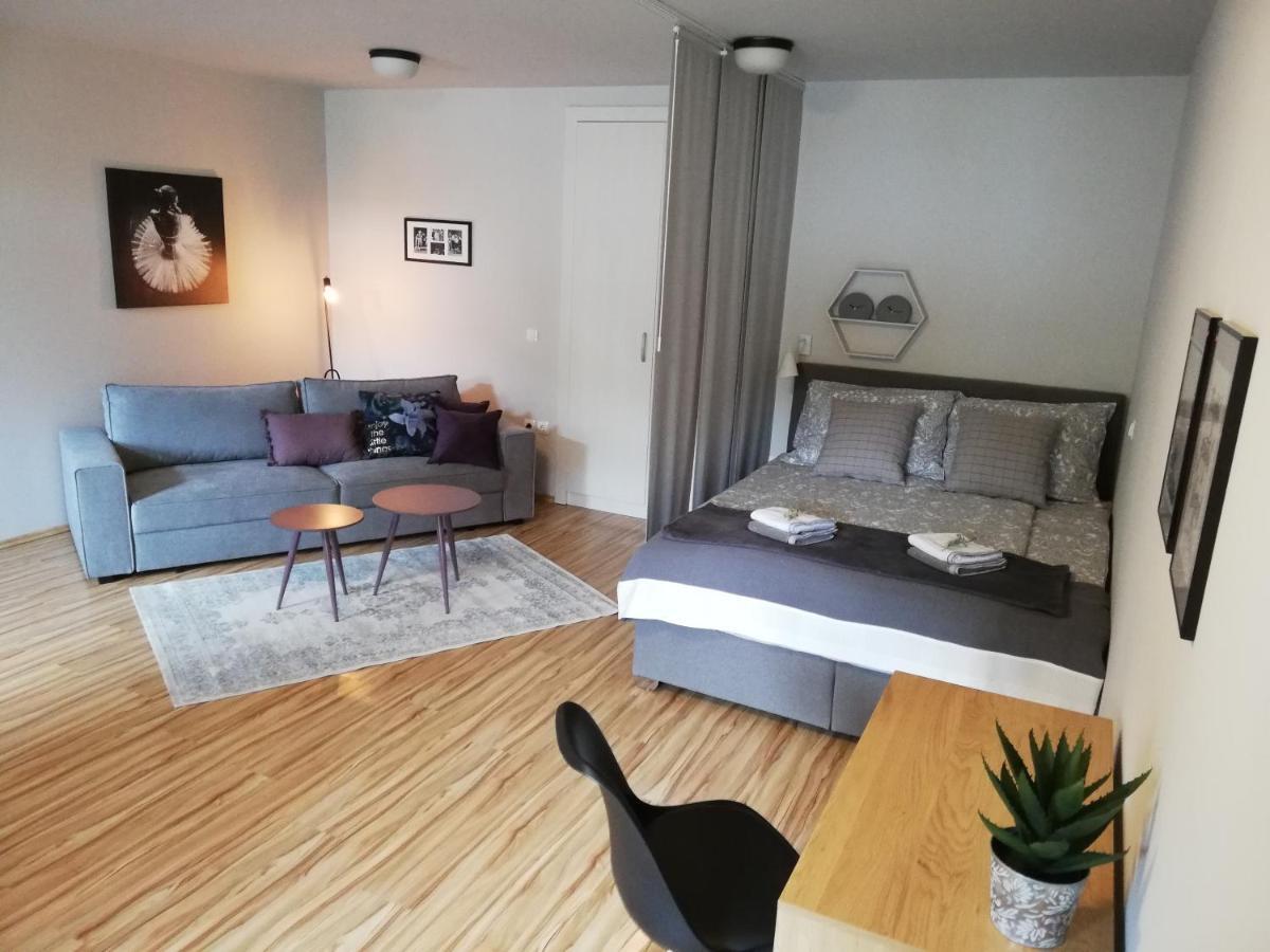 Apartment Nobl Plac Celje Extérieur photo