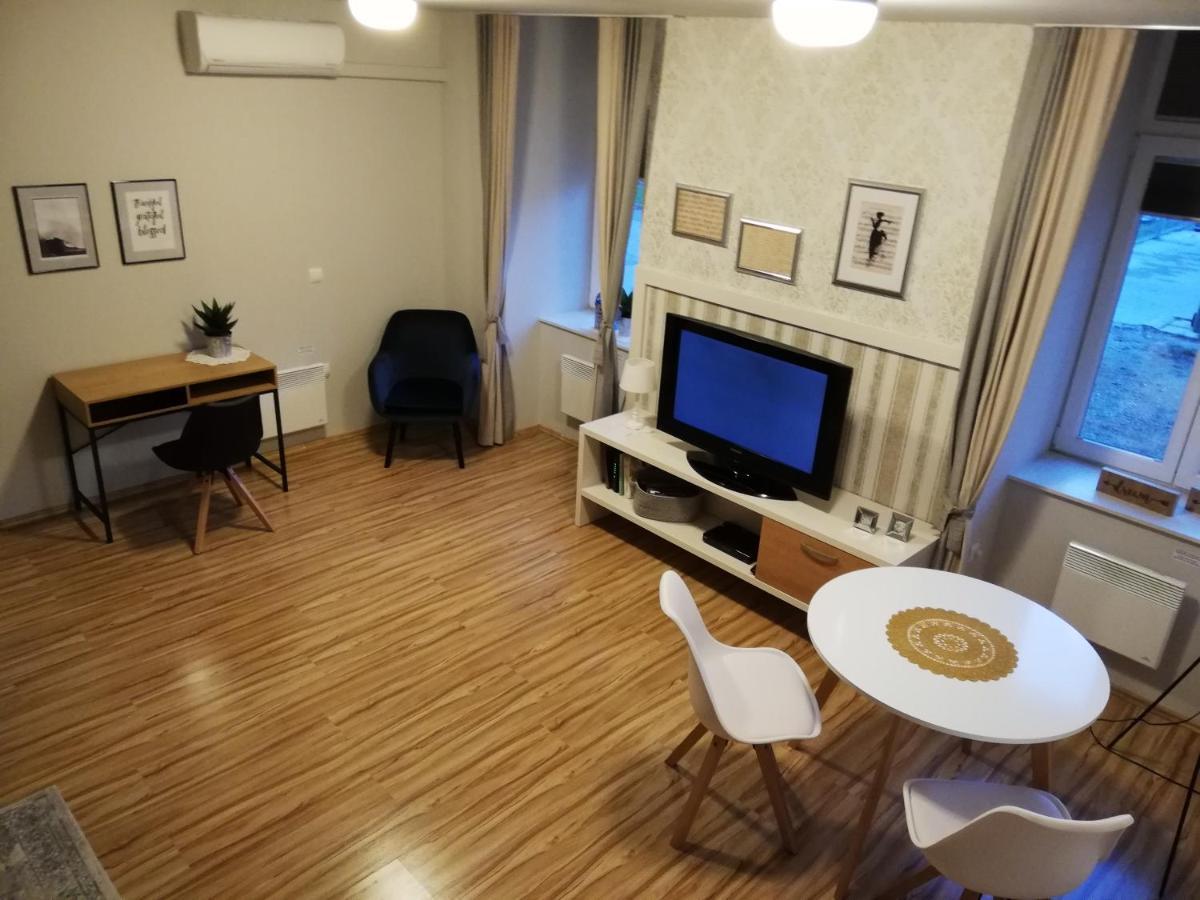 Apartment Nobl Plac Celje Extérieur photo